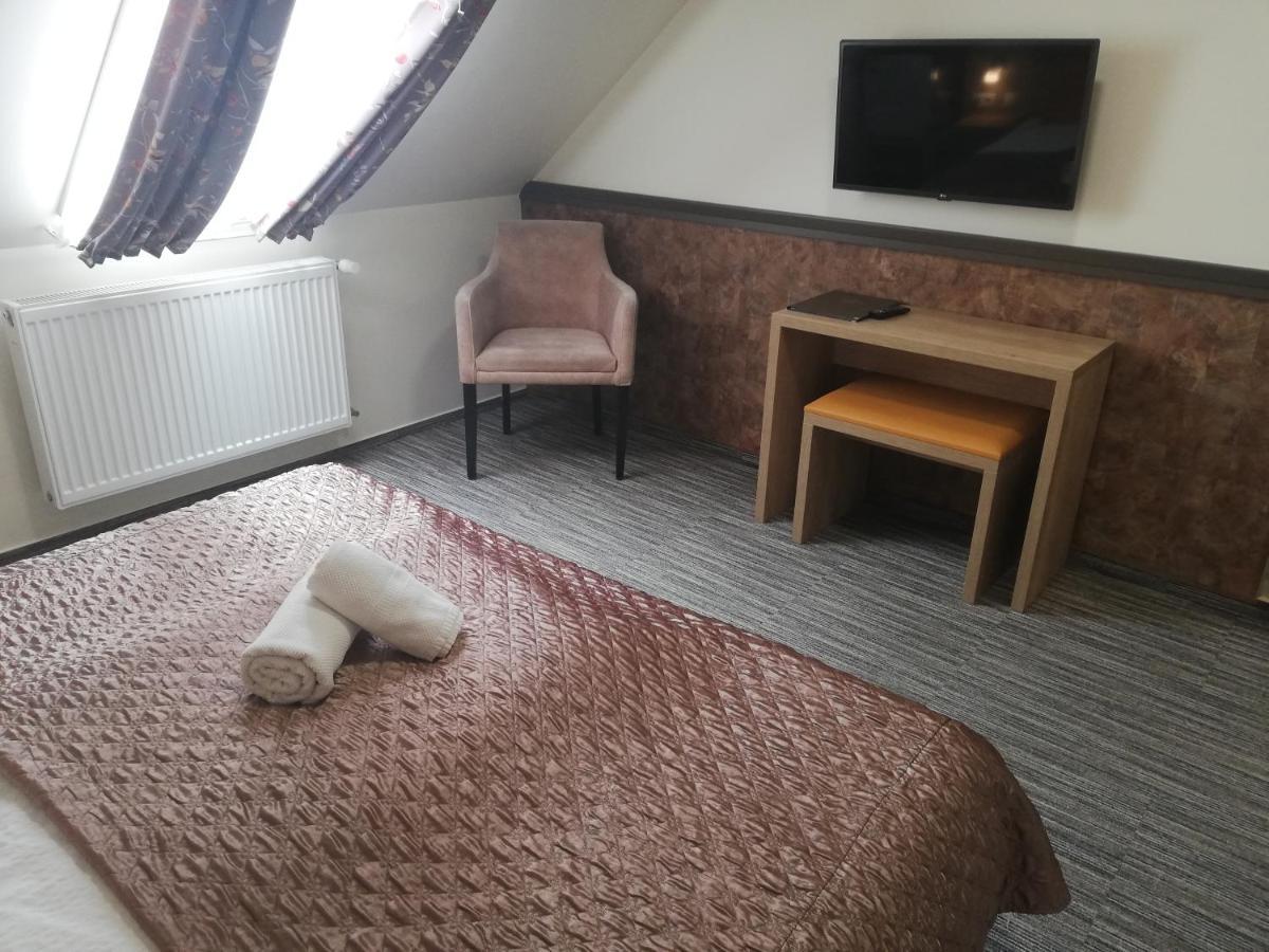 Hotel Dolce Vita バラトンケネシェ エクステリア 写真