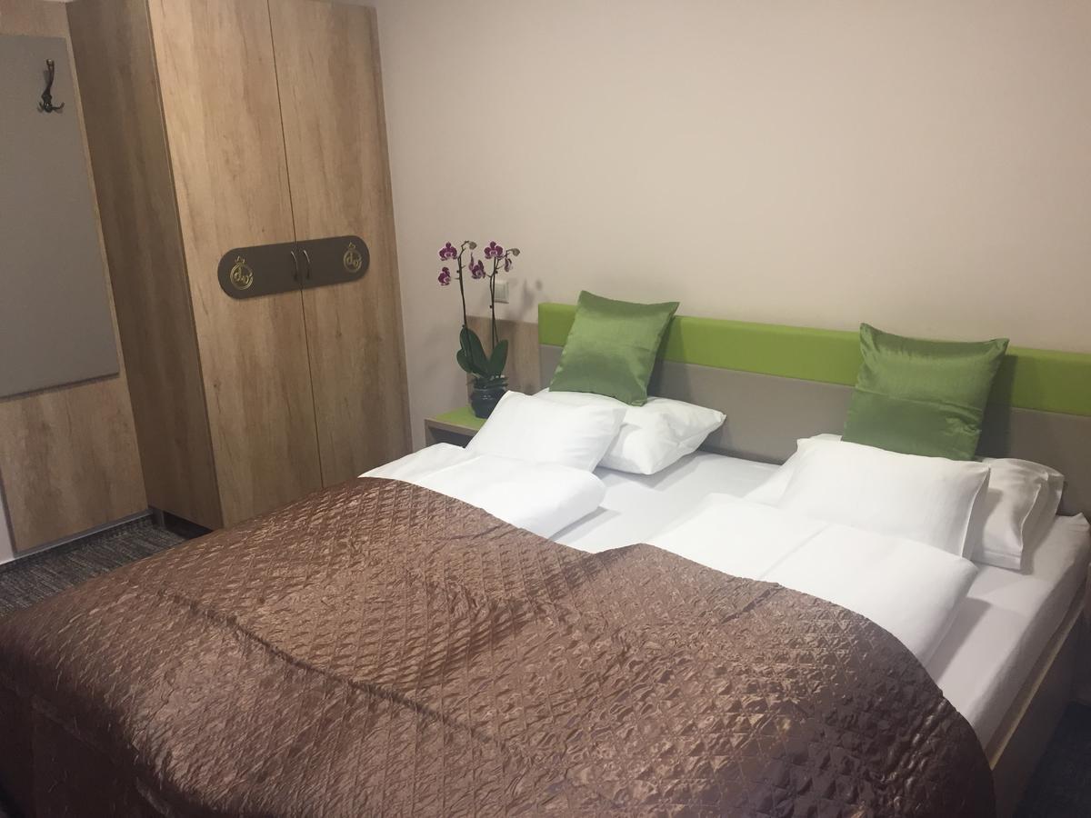 Hotel Dolce Vita バラトンケネシェ エクステリア 写真